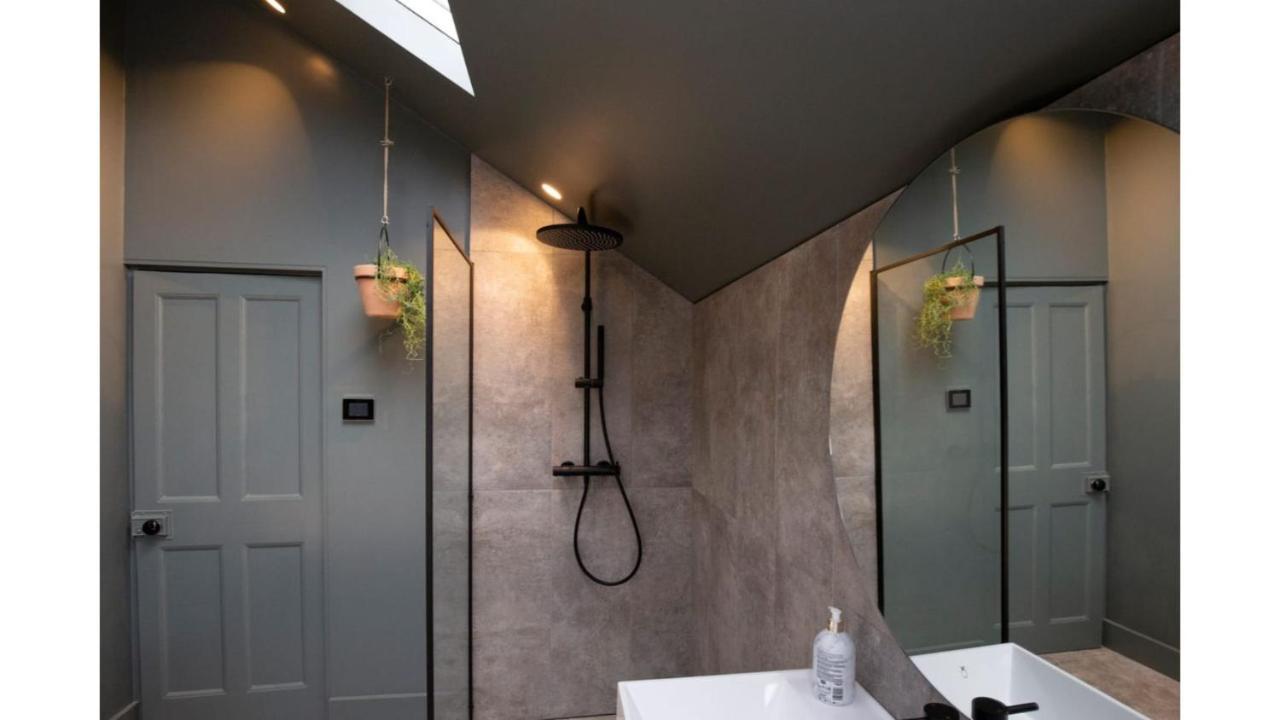 Pass The Keys Stunning, Brand New 3Br Home - Central อ็อกซ์ฟอร์ด ภายนอก รูปภาพ
